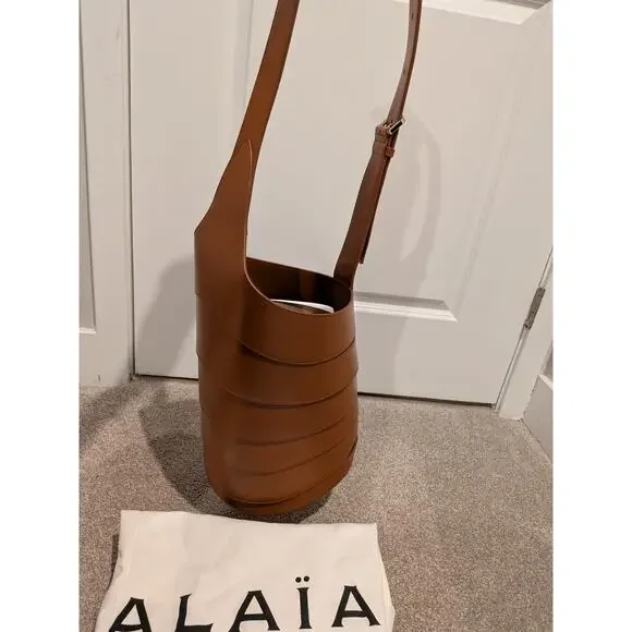 100% BRAND NEW - ALAIA Babel Brown Medium HandBag Bag $2980R! - Picture 14 of 14